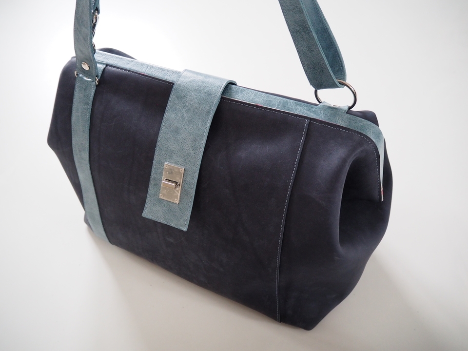 large blauw-lichtblauw